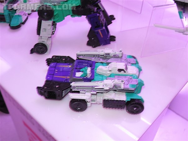 NYCC 2016   First Look At Sixshot, Broadside, Sky Shadow, Perceptor, And More Transformers  (47 of 137)